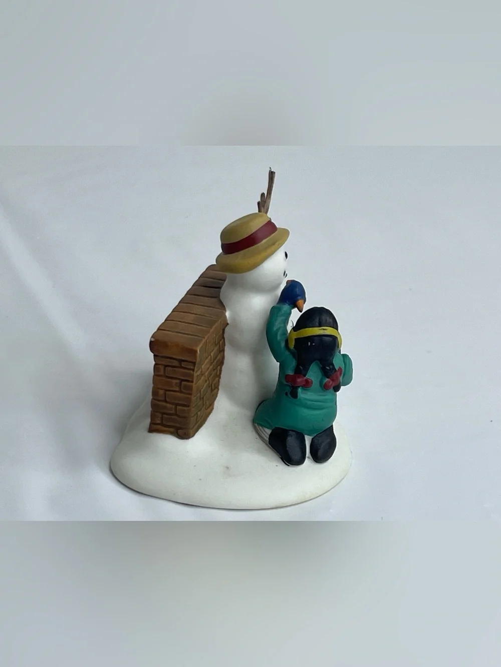 Department 56 The Heritage Village Collection “Playing In The Snow” One Figurine